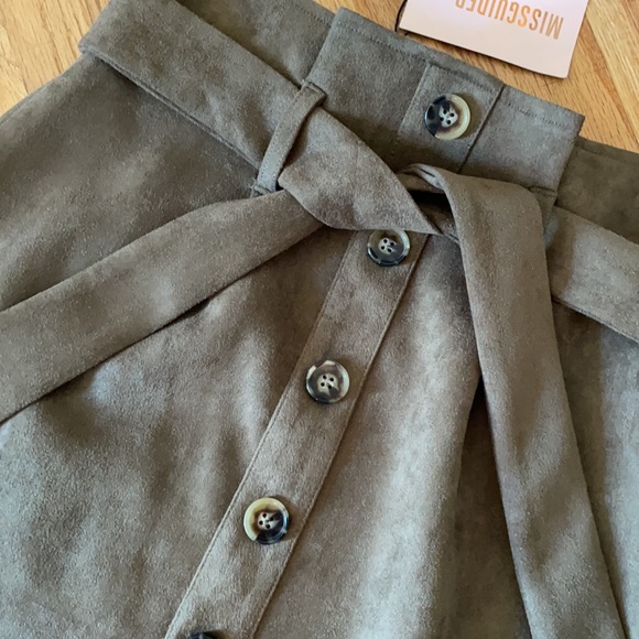 Misguided paperbag miniskirt - Picture 2 of 2